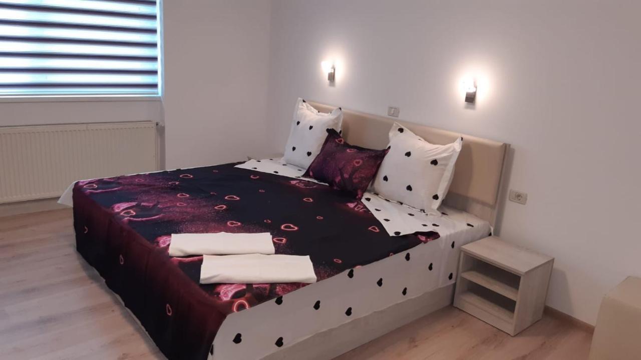 Calypso Rooms Făgăraş Zewnętrze zdjęcie