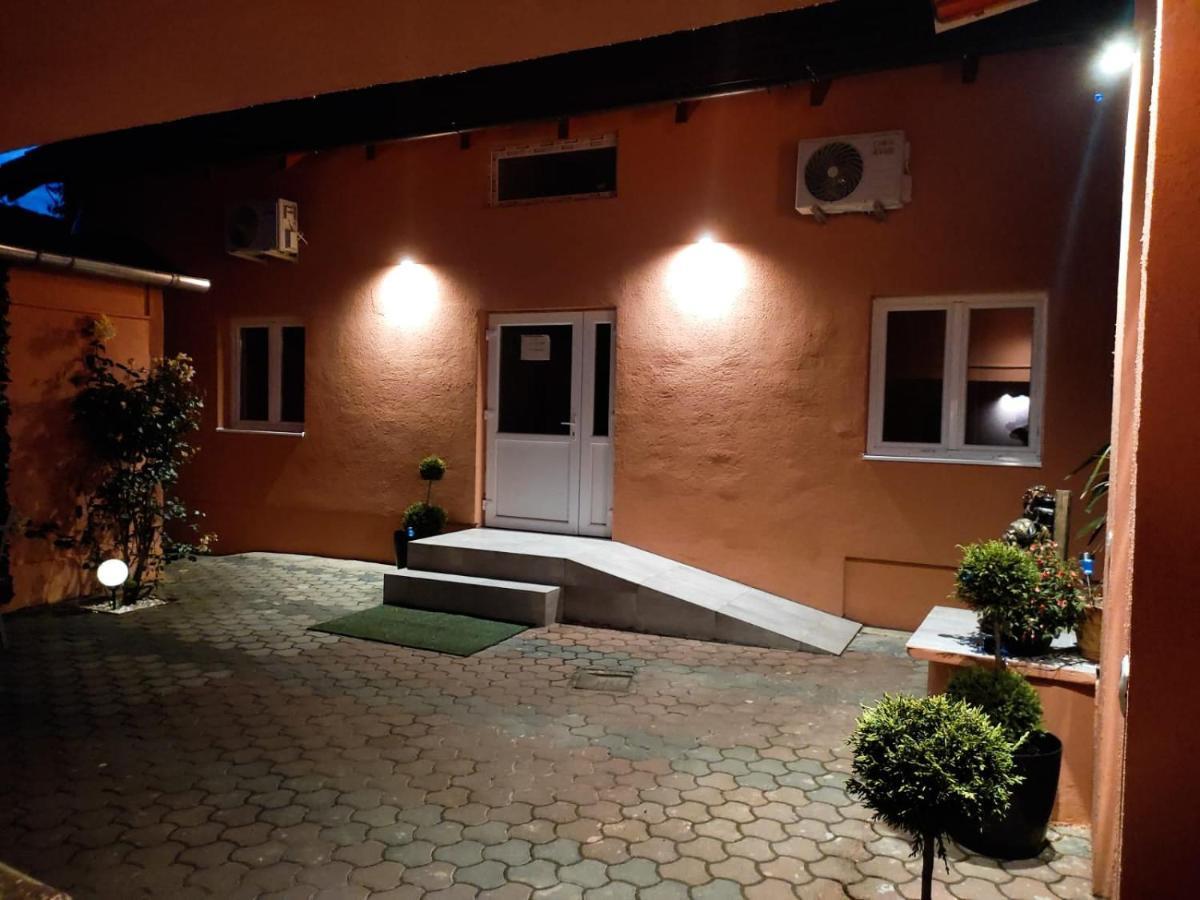 Calypso Rooms Făgăraş Zewnętrze zdjęcie